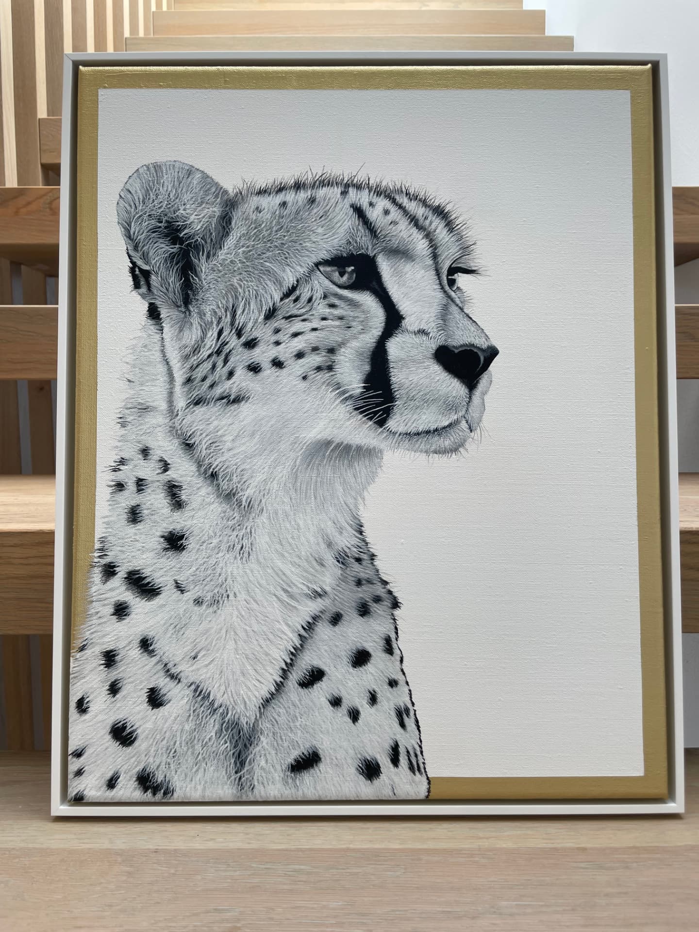 White Cheetah, Gepard in Schwarz-Weiss mit goldener Leinwandkante, Black & White Collection, Original WILDHeART